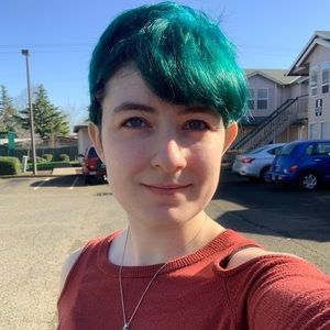 Meet your Posher, Alison